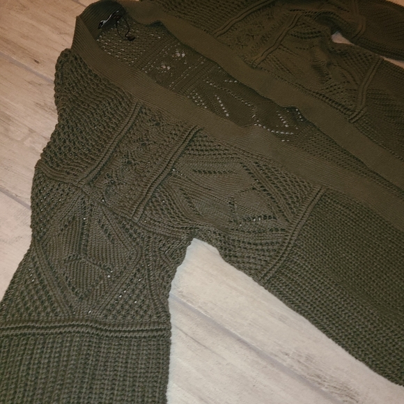 Express Cardigan - Picture 3 of 5